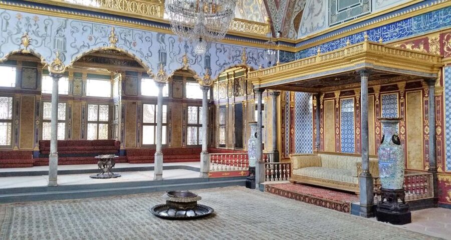 Istanbul: Topkapi Palace Guided Tour - Should you book this Topkapi Palace guided tour?