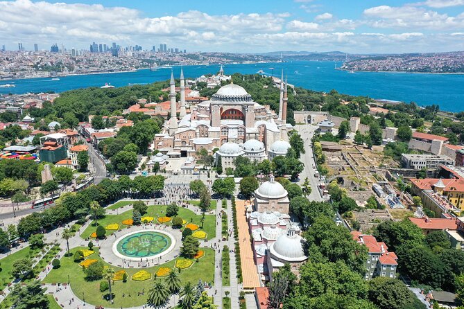 Istanbul Tour - Half Day Afternoon - Soğukçeşme Sokağı: a car-free street walk between major icons