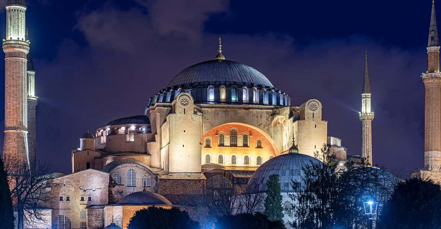 Istanbul: Tour of Hagia Sophia and Blue Mosque By Night - Meeting at Alman Çeşmesi: How to Start Without Stress
