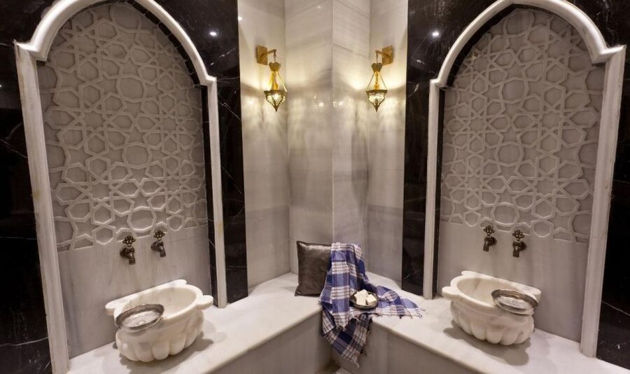Istanbul: Traditional Turkish Bath - Skip-the-line entry and an English-speaking guide