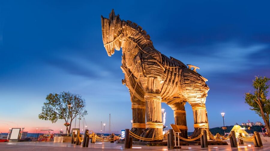 Istanbul: Troy Guided Bus Tour with Ferry Tickets & Lunch - Key things to know before you go