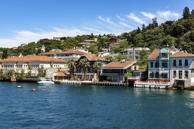 Istanbul True Discovery Tour - Crossing continents at Bosphorus Bridge in minutes