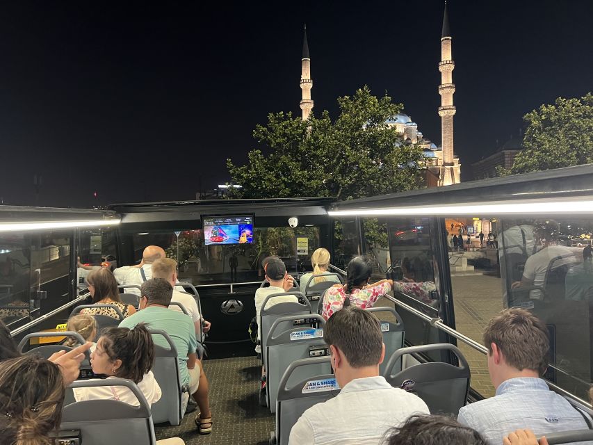 Istanbul: Two Continents Evening Bus Tour with Commentary - Getting on board at Sultanahmet Square, and how the timing usually feels