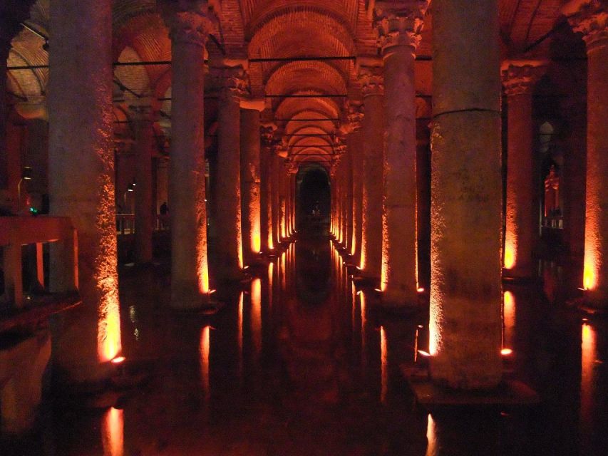 Istanbul Walking Tour: Discovering Old Town - Hagia Sophia first, skip-the-line priority and a headscarf must