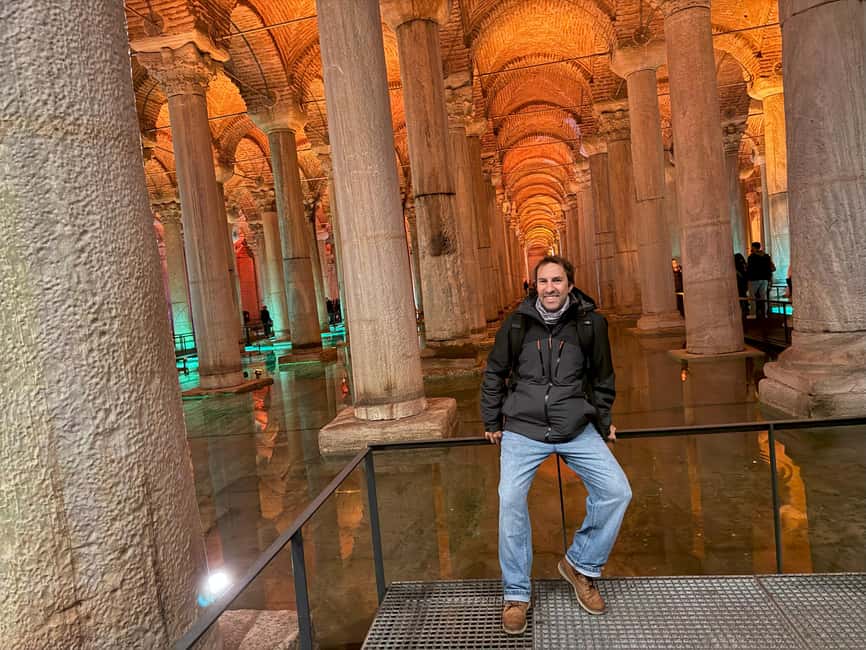 Istanbul Walking Tour: Mosques, Palace, Cistern with Lunch - German Fountain Meet-Up and the 8.5-Hour Reality Check