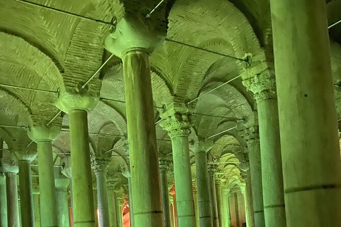 IstanbulBasilicaCistern/fastEntranceEnglish/Spanish (not tickets) - Quick hits before you go