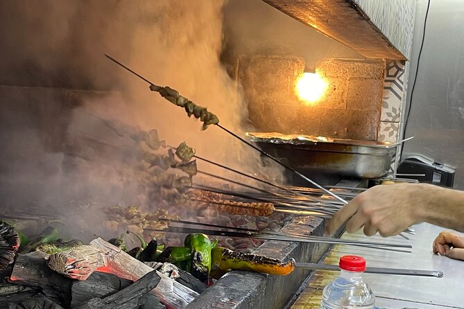 Kebab Crawl Istanbul - Getting Off the Tourist Track: Çemberlitaş to Aksaray by Tram