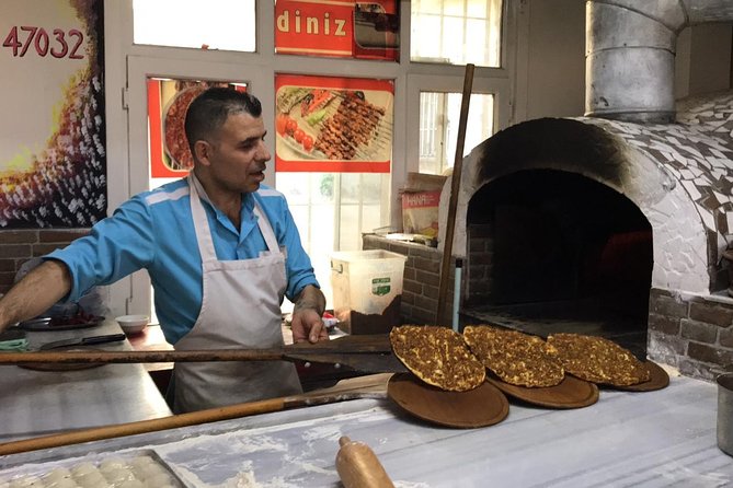 Kebab Crawl Istanbul - How to Time Your Evening Around This 3-Hour Food Route