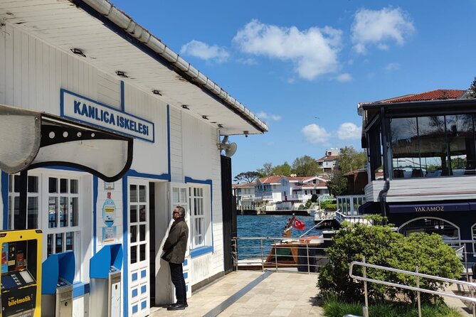 Luxury Bosphorus Yacht Cruise – Stopover in Asian Side - Who should book this Bosphorus cruise stopover?