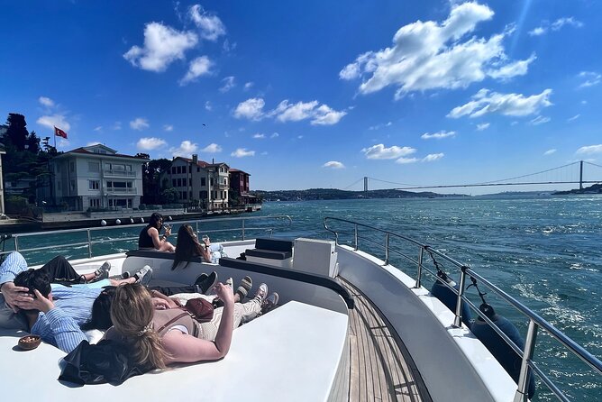Luxury Bosphorus Yacht Tour – Asian Side Stop & Exploration - The Bosphorus route: palaces and mosques from the best seat in Istanbul