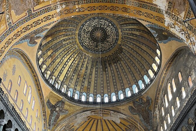 Luxury Private Istanbul Tour (allTickets and Transfers) VIP OSCAR - Blue Mosque stop: architecture first, ticket sorted