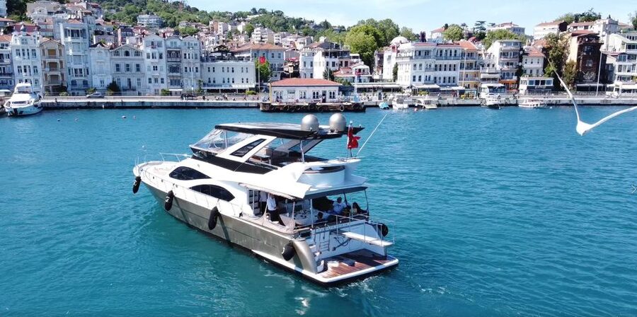 Luxury Private Yacht Rental - The cruise experience in real time: what 2 hours feels like