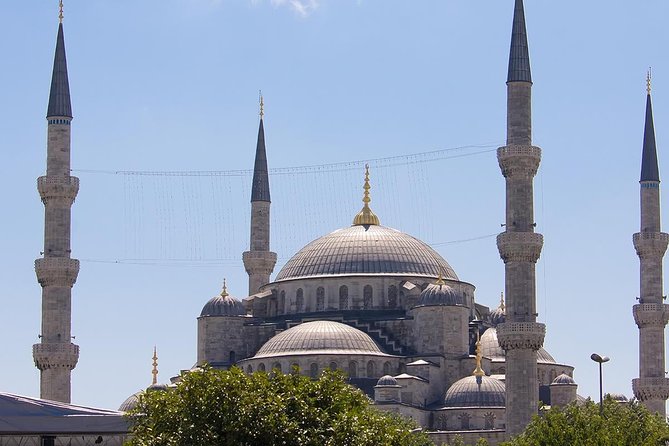 Morning Istanbul: Half-Day Tour with Blue Mosque, Hagia Sophia, Hippodrome and Grand Bazaar - Group size and guides: why it feels more personal