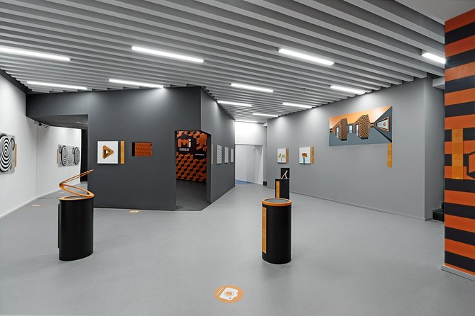 Museum of Illusions Istanbul Ticket - Photo spots, signage, and why the museum feels easy to use
