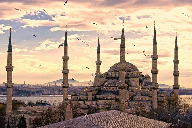 Must See in Istanbul: Private Full-Day Experience & Local Lunch - Topkapi Palace: Bosphorus views with a clear plan for your time