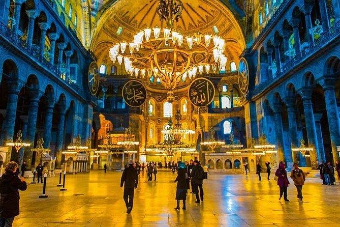 Old City Tour Professional Guide All Entrance Tickets Included - Stop 4: Hagia Sophia Grand Mosque Visit, Closing Strong