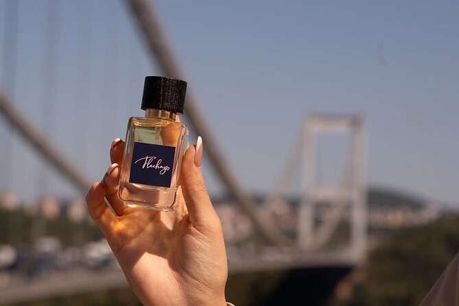 Perfume Workshop in Istanbul - Choosing your bottle first: where you start shaping the scent