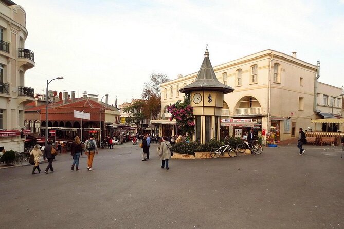 Princes Island Full Day Tour - Büyükada: churches, beaches, and the lunch-and-swim rhythm