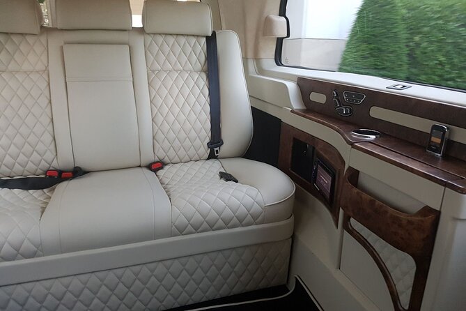 Private Airport Transfer in Istanbul - How the pickup really feels at Istanbul airport