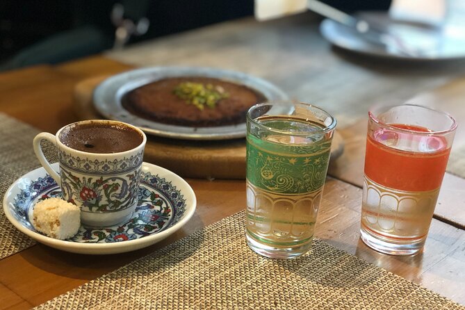 Private and guided VEGETARIAN / VEGAN tour of Istanbul - Kadikoy food time: home-cooked style dishes, cig kofte, pickles, and seasonal bites