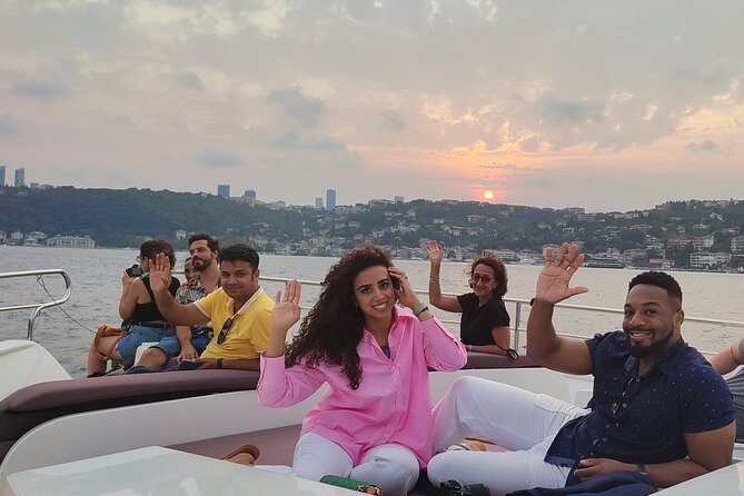 Private Bosphorus Sightseeing Cruise on Luxury Yacht - Ortaköy Mosque to the 1973 Bosphorus bridge: the photogenic stretch