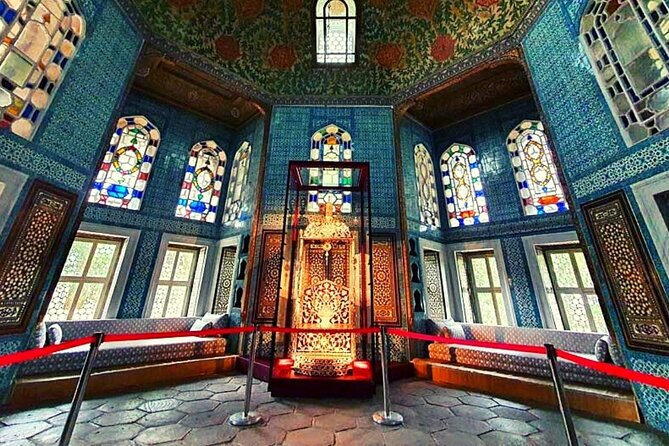 Private Guided Basilica Cistern and Topkapi Palace with Skip Line - Guides you might request: Murat, Erdem, and Huseyin style tips