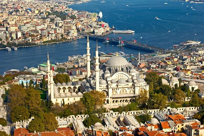 Private Guided Best of Istanbul - Grand Bazaar: your one-hour window in the maze