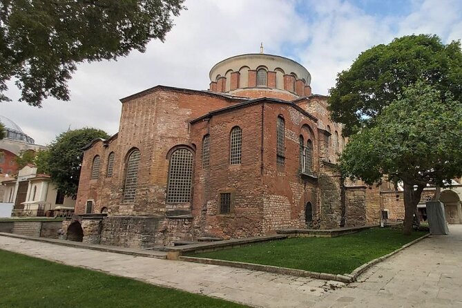 Private Guided Full Day Historical Peninsula Tour - Stop 4: Topkapi Palace, sultans, courtyards, and the objects you remember