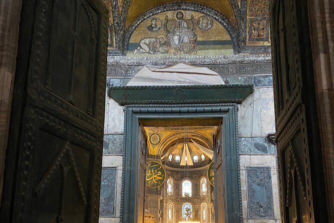 Private Guided Hagia Sophia Tour with Skip the Line Access - What you will actually do inside Ayasofya