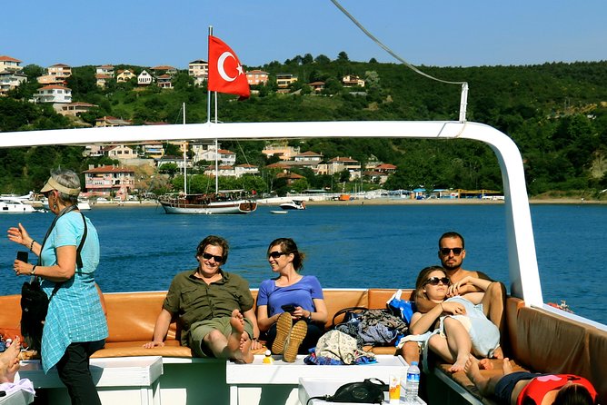 Private Istanbul Combo Tour - Classic Old City and Bosphorus Cruise - Topkapı Sarayı No:22 and Topkapı Palace, seeing the Ottoman center with a guide