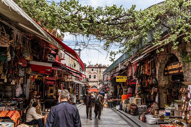 Private Istanbul Day Tour with a Local: Custom Highlights & Gems - The guide factor: Burak, Selcen, Tugba, and Feruza as examples