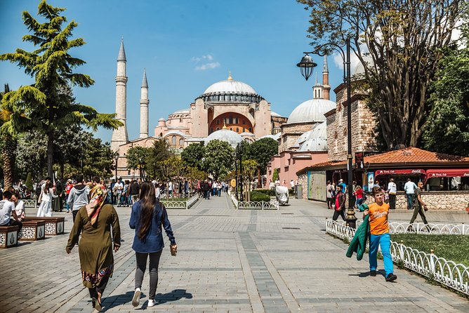 Private Istanbul Day Tour with a Local: Custom Highlights & Gems - Who should book this private Istanbul day tour