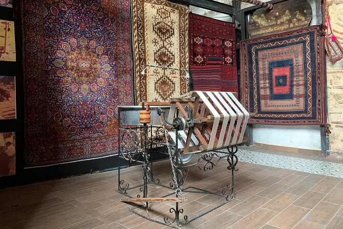 Private Istanbul Shopping Tour - Rugs, tiles and leather shopping - Key Things You’ll Notice on This Private Shopping Route