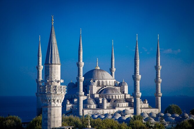 Private Old City Tour in Istanbul - Stop 1: Blue Mosque, Iznik tiles, and a guided architecture hour