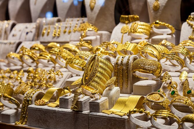 Private Shopping Tour In Istanbul - How the Guide Tailors the Stops to Your Shopping List