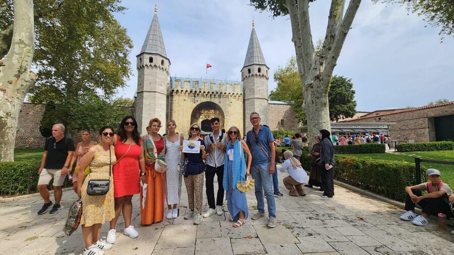 Private Topkapi Palace and Harem Tour with Skip Line Entry - First and Second Courtyard highlights: Ahmed III, kitchens, and decision-making