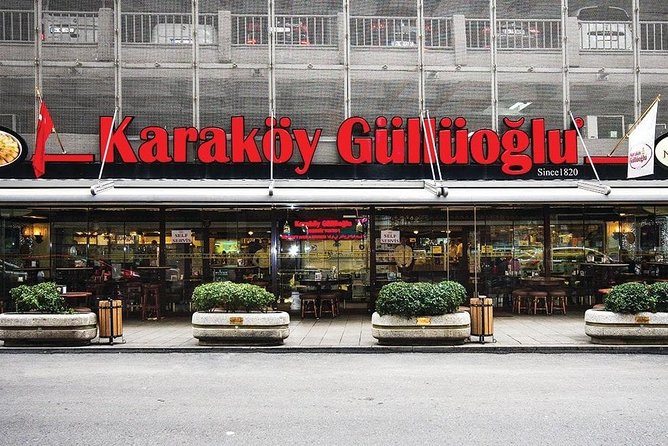 Private Tour - Istanbul Food Walking Tour of Kadikoy with Breakfast - Ferry Ride Across the Bosphorus: A View Break Built Into the Meal Plan