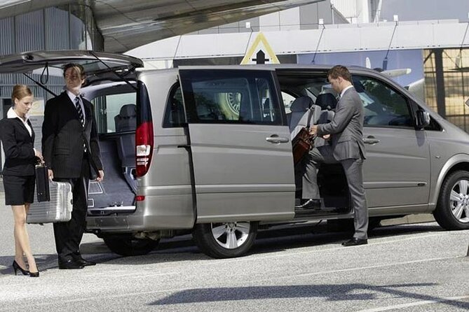 Private Transfer from Istanbul Airport (IST) to Istanbul Hotels - The value math: $115.75 per group and why prepaid helps