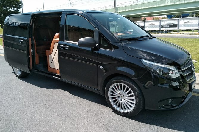 Private Transfer from Istanbul Airport (IST) to Istanbul Hotels - Coverage you should confirm: Sultanahmet, Taksim, and Şişli only
