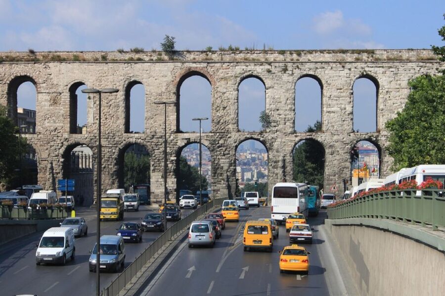 Roman Aqueduct, Sehzade Mosques &Women's Market - Şehzade Mosque: a dramatic story in a quieter setting