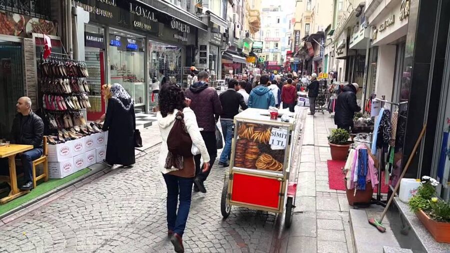 Roman Aqueduct, Sehzade Mosques &Women's Market - The neighborhood market and the “women’s market” vibe