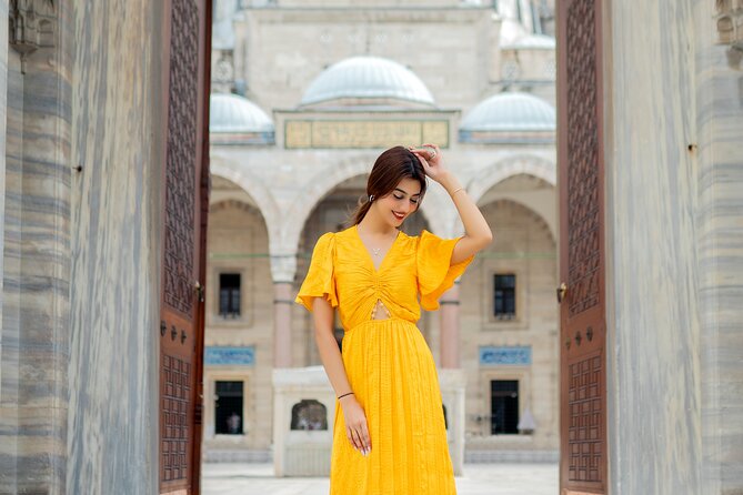 Rooftop Photoshoot in Istanbul - Süleymaniye panoramic moments, then the tea-and-review break