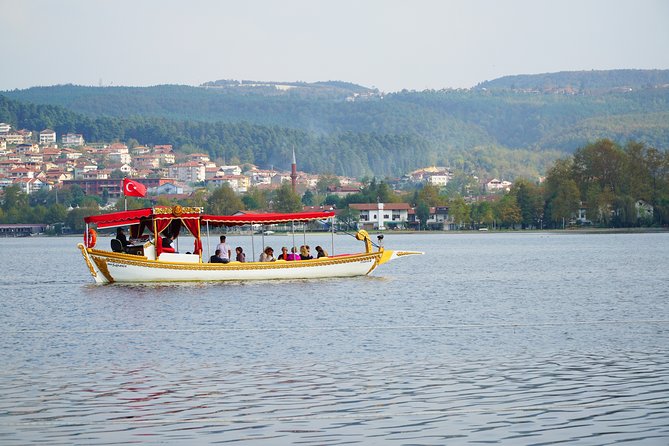 Sapanca Lake and Masukiye Tour - Kartepe Hill: seasonal fun with only 60 minutes