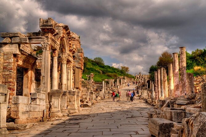 Semi-Private Tour to Laodicea, Pamukkale, Hierapolis with Lunch - From Istanbul to Denizli: how the day trip is paced