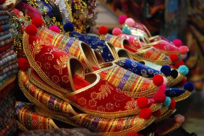 Shopping in Grand Bazaar - Ottoman-Era Market Basics That Make Shopping Feel Easier