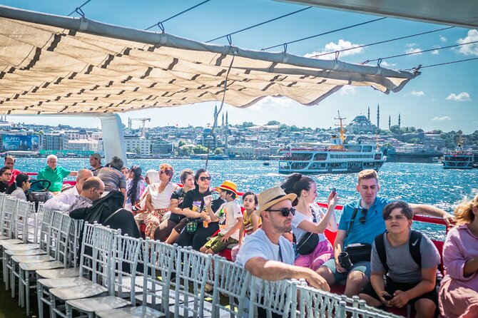 Short Bosphorus Cruise Tour With Hotel Pickup And Audio Guide - Maiden’s Tower Photo Window: The Built-in Pause for Sunset Shots