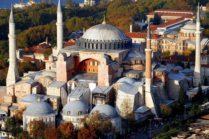 SKIP-THE-LINE: Istanbul City Highlights Tour w/LUNCH - The Hippodrome area: Egyptian Obelisk and columns you can spot fast