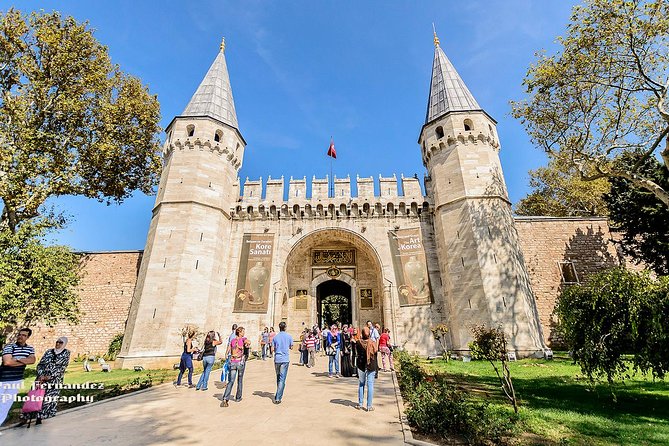 Small Group: Best of Istanbul Tour with Hagia Sophia Tickets - German Fountain and Sultanahmet Square, Where the Day Gets Its Context