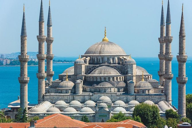 Small Group Istanbul Full-Day Shore Excursion: Hagia Sophia, Topkapi Palace, Blue Mosque, Hippodrome and Grand Bazaar - Who This Shore Excursion Fits Best