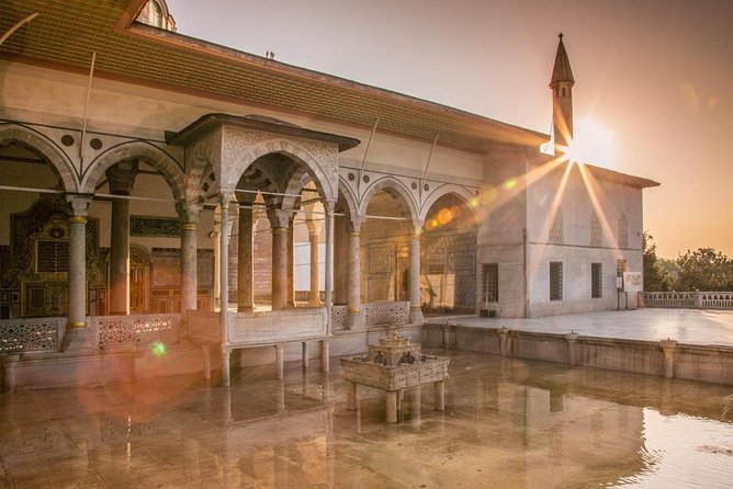 Small-Group Topkapi Palace and Harem Tour with Tickets - The Harem Segment: Queen Mother Power and Iznik Tile Beauty